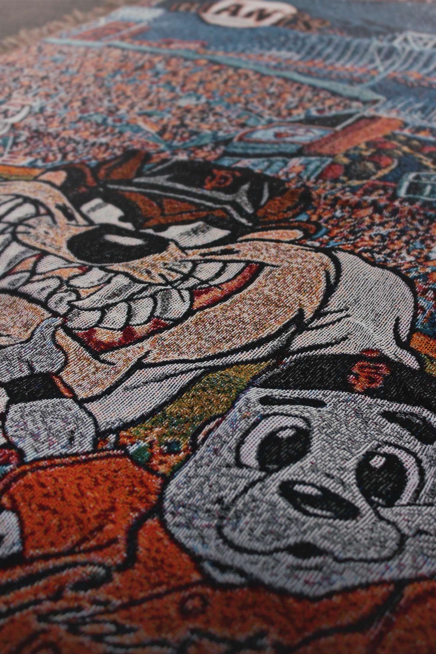 San Francisco Giants x Looney Tunes Tapestry Blanket